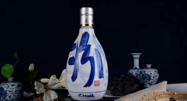 买不起|工资低买不起名酒，试试这4款，纯粮食酿造，口感很好，不上头