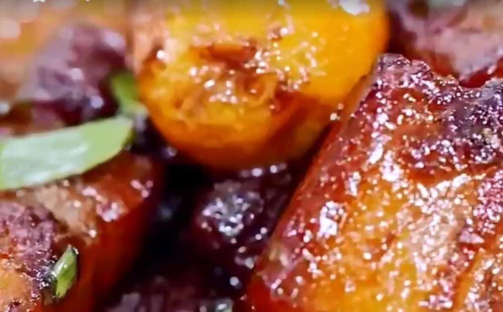 红烧|五花肉不用红烧,教你秘制新吃法,不加油不加水,浓浓酱香味