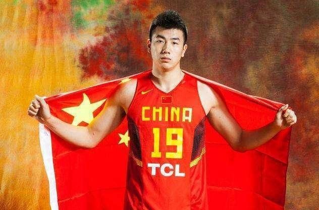  王治郅|他是王治郅最喜欢的球员，曾特意嘱咐阿联照顾他，如今又公开表扬