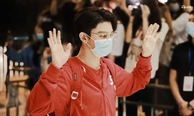  爱豆|今年的超新星有了很大调整，赛制更加刺激，快来给你的爱豆打call