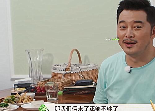  担心|到素人家里蹭饭，桌上两个菜，沙溢担心不够吃，谢可寅却拗能吃人设