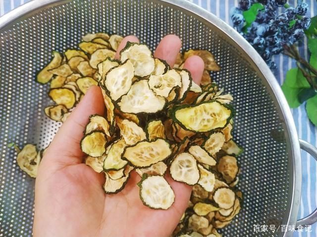 喜欢|入秋后，这菜才2元1斤，晒干囤起来，能吃大半年