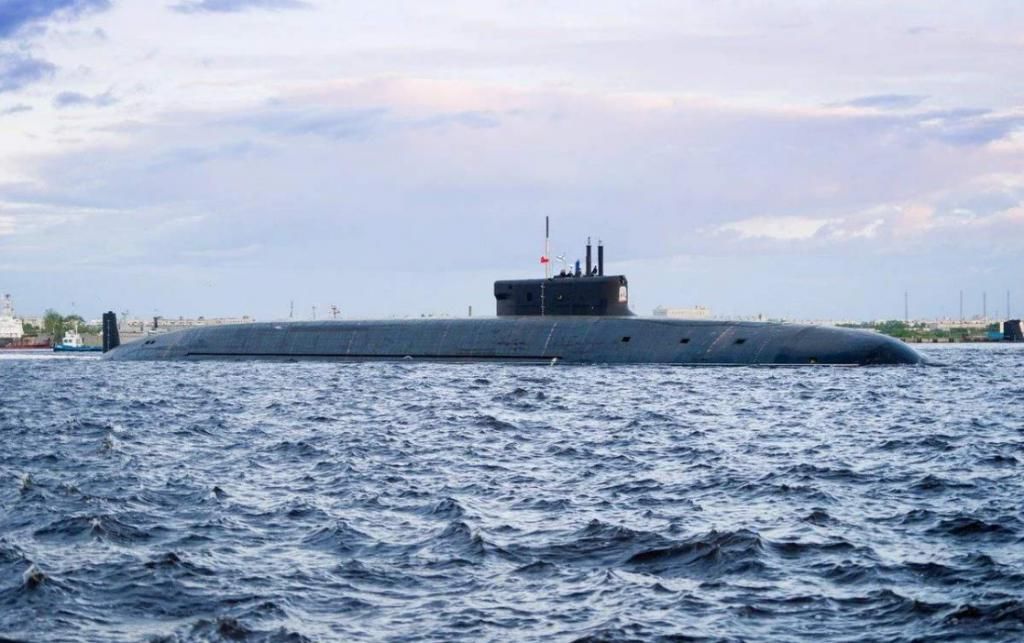  迎来|两艘核潜艇勇闯美国近海，32枚洲际导弹待命，美国迎来强力警告