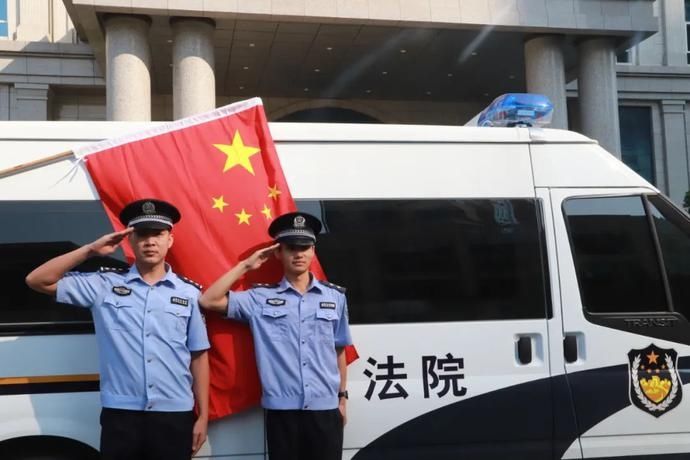 法院|法官看法官 | 奋斗正当时!以青春书写法院新篇章!