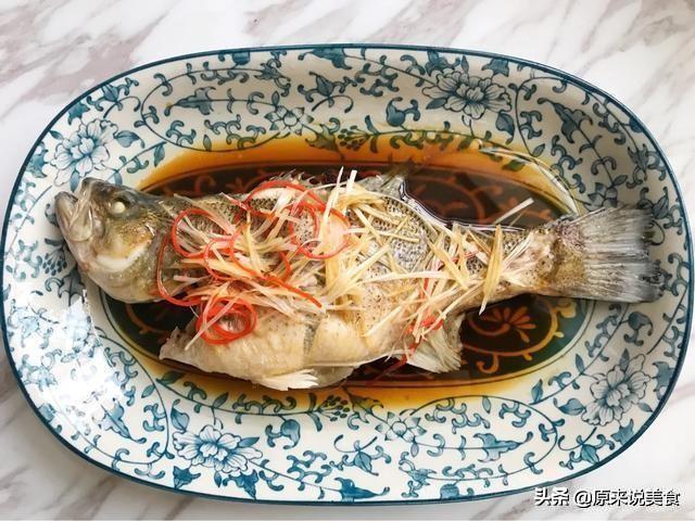  厨师长|清蒸鲈鱼时，放盐和料酒都不对？厨师长教你正确做法，太香了
