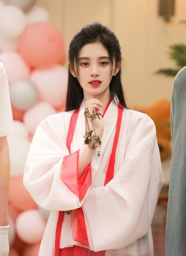 韩剧|《漂亮书生》豆瓣至今未出分，鞠婧祎妆容，抄袭韩剧成吐槽重灾区