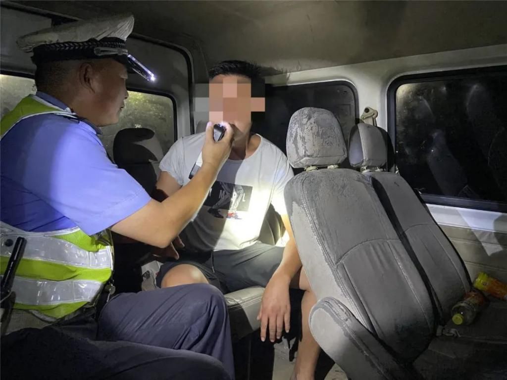 整治|冲刺全国文明城市“二连冠”丨联合整治在行动！