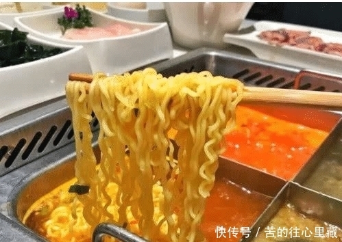 自带|客人吃海底捞自带泡面,却被告知不让用餐,除非签了它