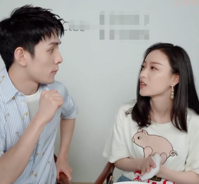  倪妮|倪妮为何被称为“电影脸”？看到李佳琦直播间抓拍的她，瞬间懂了