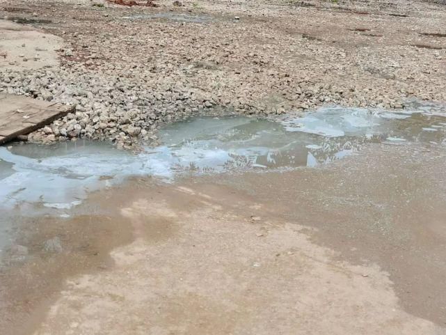 县城|【曝光台】“创建美丽县城”从你我做起，杜绝不文明行为?