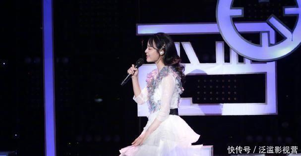 李莎|李莎旻子晋级引争议,身上有着浓重湖南台风格,主持人都该稳重?