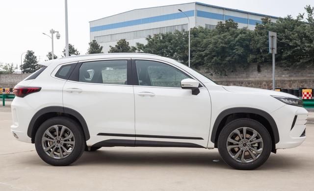  自降|星途自降身段，LX降至10.99万起！亲民价享受奇瑞高端配置