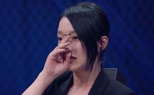  摇滚|乐队的夏天实力最弱一轮，超女出身的她却成了摇滚焦点