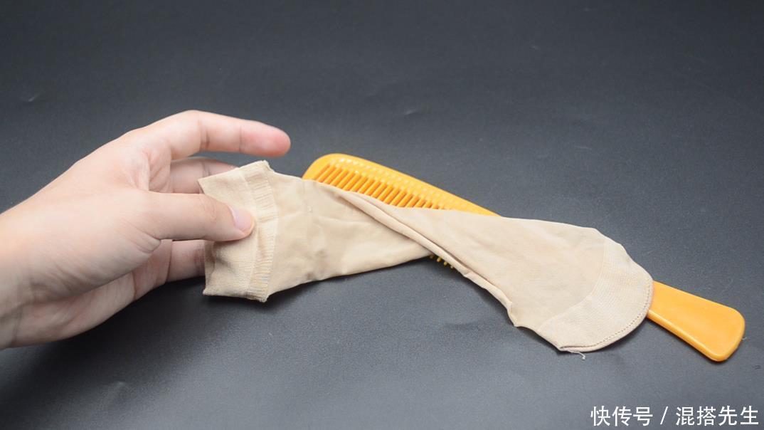 长筒袜|袜子 和梳子没想到可以有这种搭配