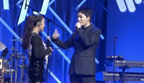  潮敢|潮敢音乐节：刘维主持失误，让vava教跳舞，调侃于文文感情失意