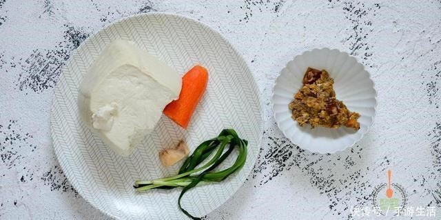 美味|拿它和豆腐一起炖,简直就是人间美味,啥调味品也不用放,照样鲜
