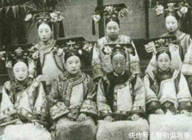 清朝|清朝王室贵妇老照片：格格一言难尽，慈禧眼露凶光！