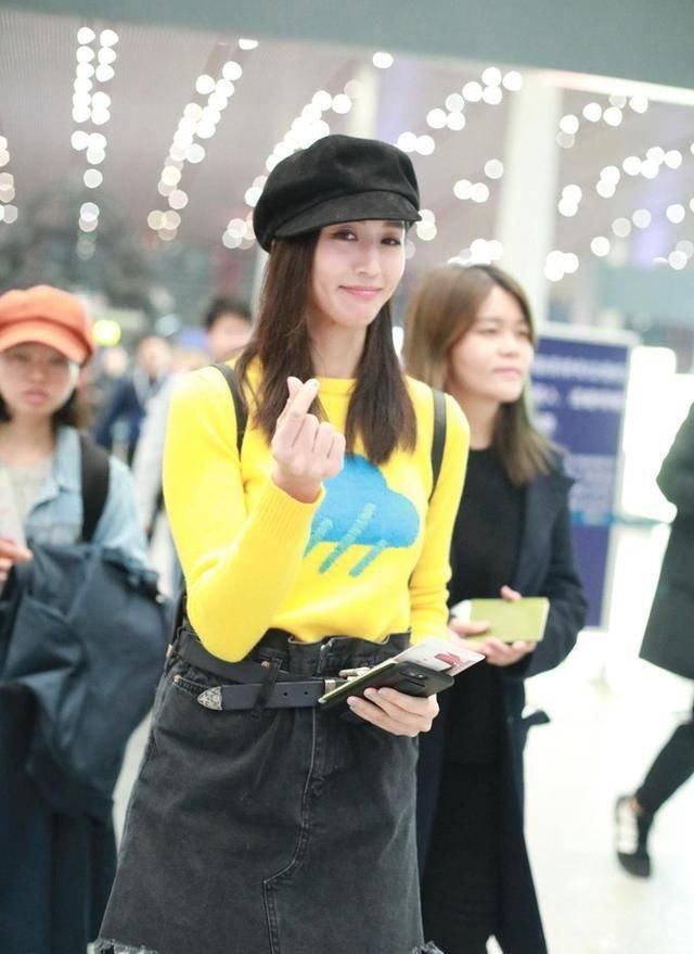  身材|张钧甯这么好的身材竟然被一件裙子给埋没了，真是可惜！