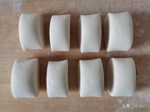  分钟|三伏天蒸馒头，和面时别只加酵母！多加10克它，20分钟就能发满盆