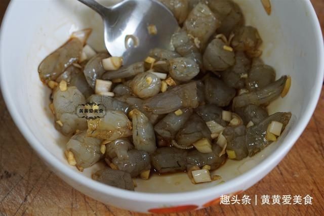 饺子皮|入秋后,这菜两块一斤,包饺子皮薄大馅,个顶个的鲜,太香啦