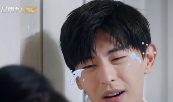 黄明昊|密逃三个小细节证明:邓伦真的比不上黄明昊!