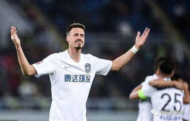  老牌|中超老牌队遇困境，核心外援不归队，记者曝他已经提出解约