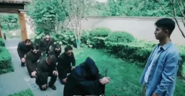  爽文|看完网络爽文的尬剧广告，我的嘴也笑歪了