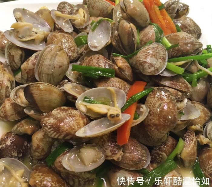 方法|炒花蛤时,先下锅还是先焯水老师傅都不对,教你正确方法