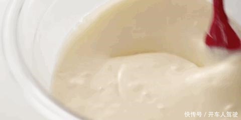 草莓|焙趣私房爆品日销300个的三重草莓芝士蛋糕,这个配方太赞了!