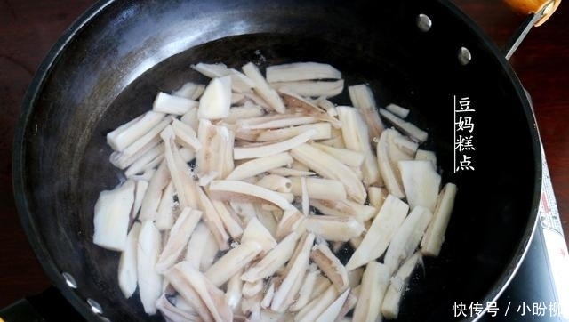 莲藕|清炒莲藕时,记得多加这2样蔬菜,爽口更下饭