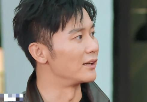  吴磊|吴磊在《跑男》宣传《穿越火线》，只有一人cue鹿晗，感情可见一斑