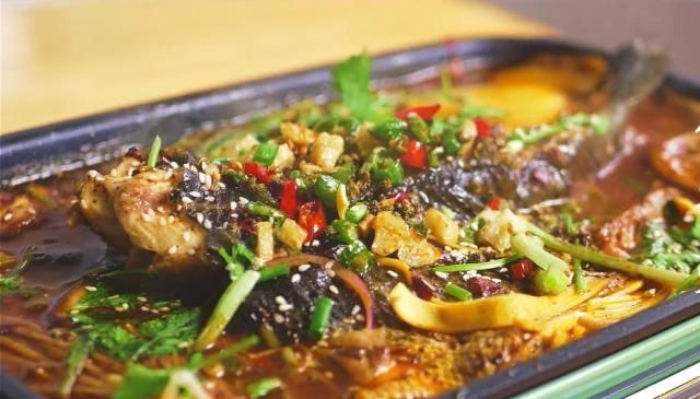 在家|原来烤鱼的做法这么简单！3分钟教你在家做，麻辣酥脆真心解馋