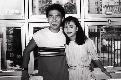  刘嘉玲|牵手曾华倩，辜负黎美娴，多年惦念张曼玉，梁朝伟为何选择刘嘉玲？