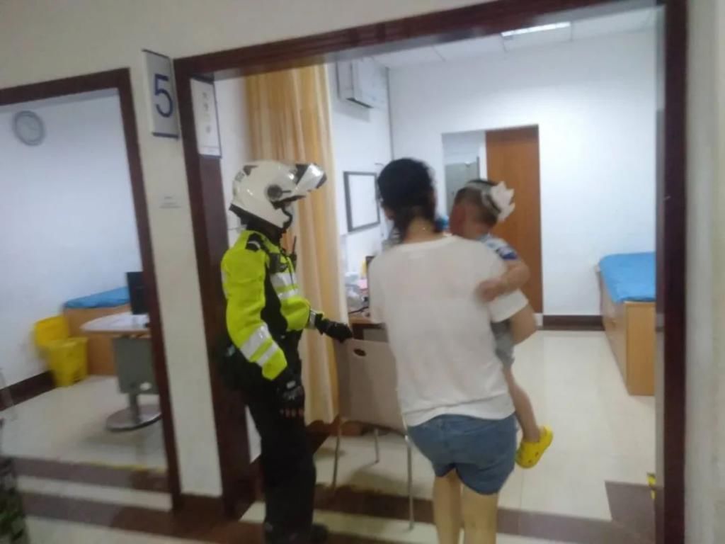  赶紧|赶紧往前挪！！这种情况下，车辆闯红灯不受处罚！