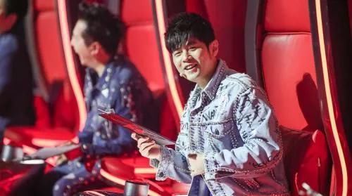  导师|“一锅老汤连续喝9年”，李宇春也救不了《中国好声音》