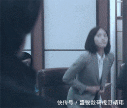 到底|搞笑GIF:美女别再拍了,饭到底还做不做了