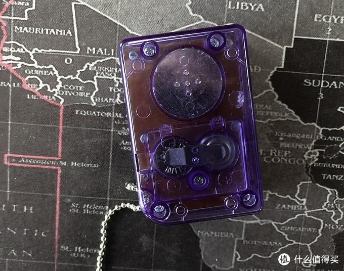  社畜|入职一年的年轻人每天都背什么？一个浑浑噩噩社畜的EDC