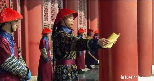 鄂尔泰|雍正留下两道密旨，乾隆皇帝打开后，保住了几十年的皇位！