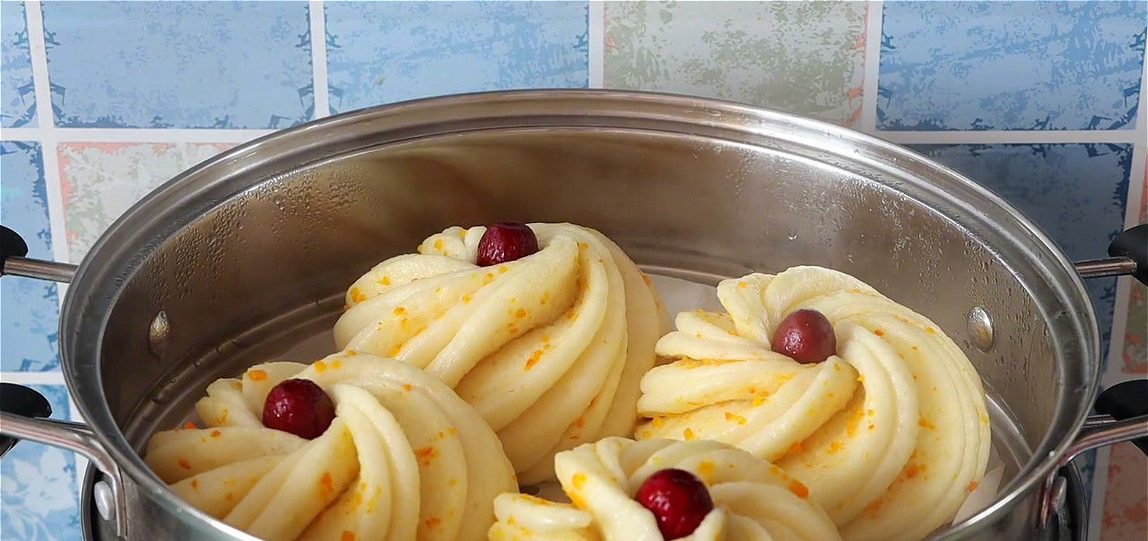  出锅暄|家常版花卷做法，一切一压，出锅暄软又香甜，新手也能做