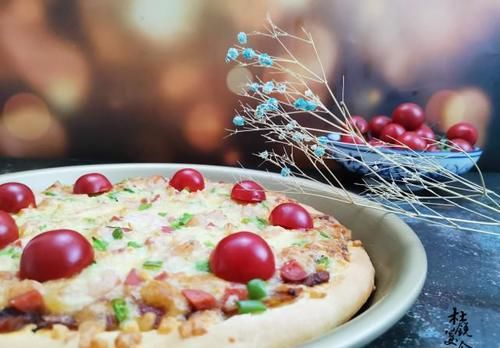  筋面粉|不用面包粉，照样做披萨，详细虾仁披萨做法，美味一个暑假