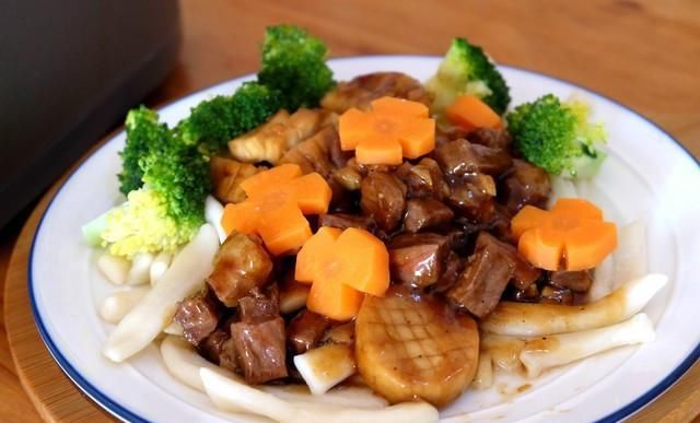  面条机|给女儿做的空心面，配上牛排蔬菜更好吃，圈友：这手艺可以开店了