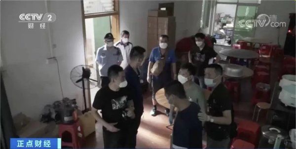 品牌包袋|涉案过亿元！假LV包竟能扫出官网链接，还比真品先上市？！警方揭露背后玄机…