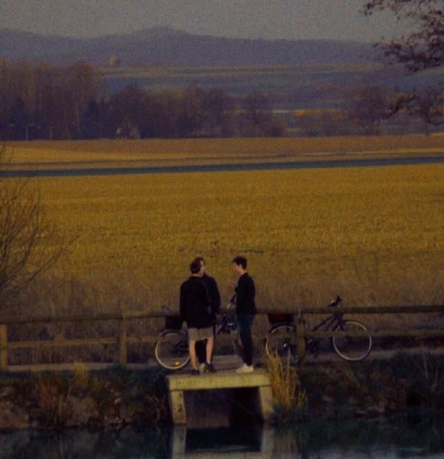 到底|分手后死缠烂打的那些人,到底是怎么想的?