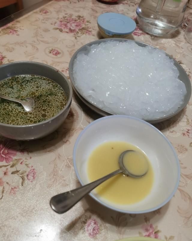  添加剂|夏天自己在家做的凉粉，干净无添加剂吃着放心。
