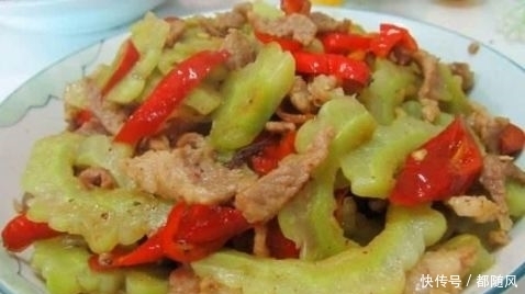 倒入杏鲍菇|待客必备的几道家常菜,鲜嫩美味,下酒又下饭,在家请客有面子