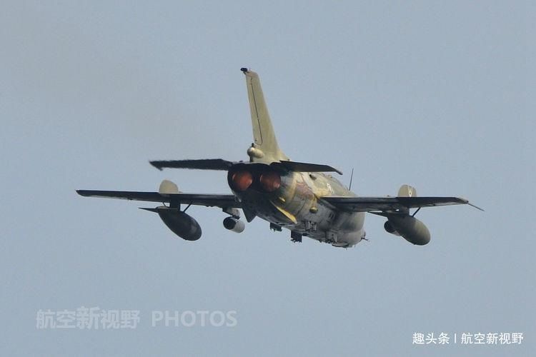 突击|孤身挂载氢弹单程突击，为对抗北方钢铁洪流而生，国产传奇战