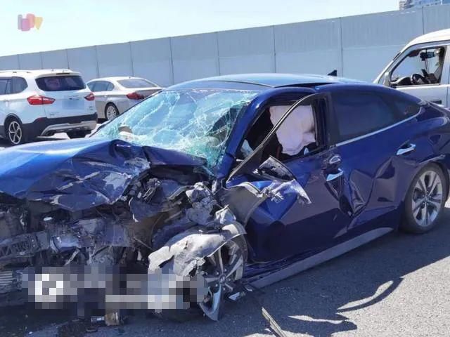  事故|A柱弯曲状况重现，菲斯塔上演真实版25%偏置碰撞