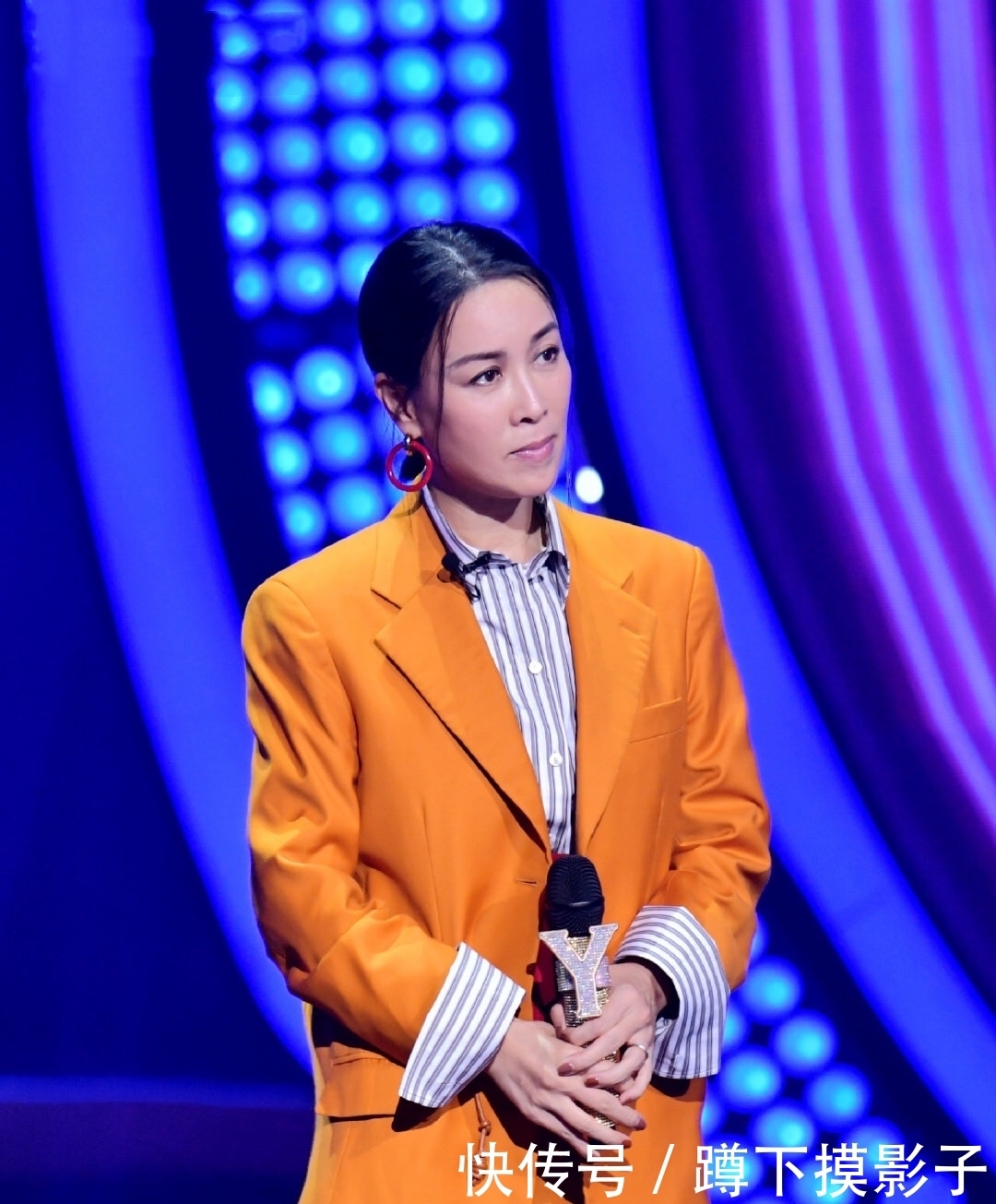 歌手|《我们的歌》官宣定档!新阵容实在太难猜,粉丝竟一眼看出冯提莫