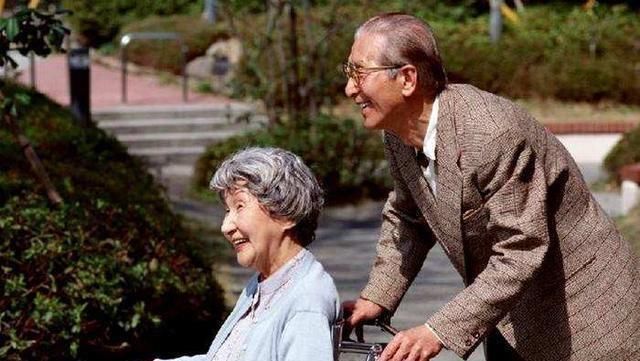 李大爷|“假孝顺”成流行风气，子女的这些行为看似孝顺，其实很自私！