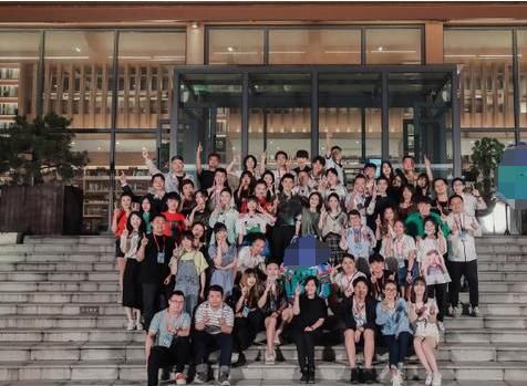  嘉宾|《中餐厅》官宣杀青，无意暴露飞行嘉宾，王俊凯杨超越同框被传cp